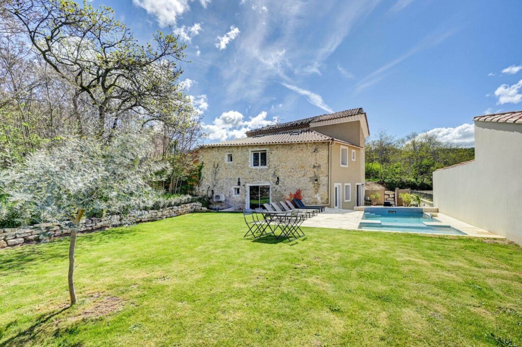 Ferme du Gros Noyer - Hôtels & SPA en Provence